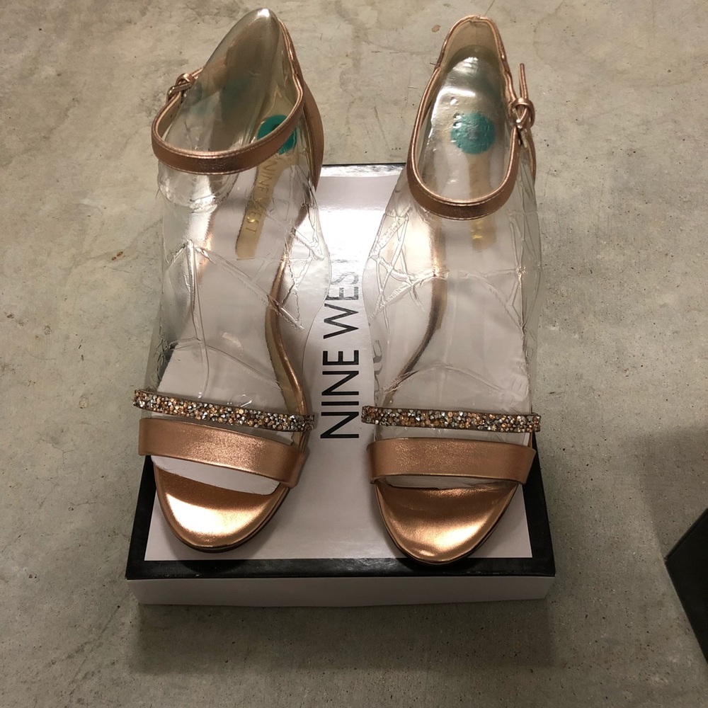 NIB Nine West Amurri Rose Gold Stilettos